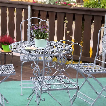 Apartment Wanderlust *